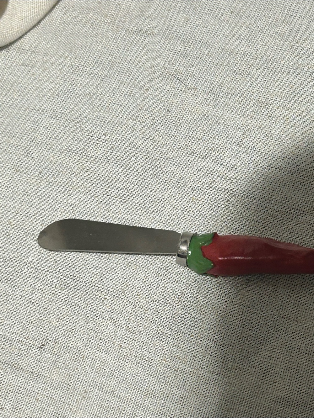 Red Chili Pepper Handle Spreader Knife